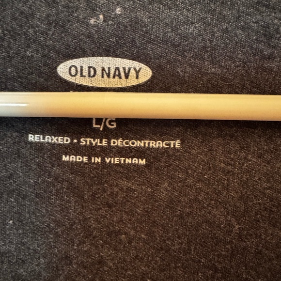 Old Navy Charcoal Gray Relaxed Tee - Picture 2 of 3